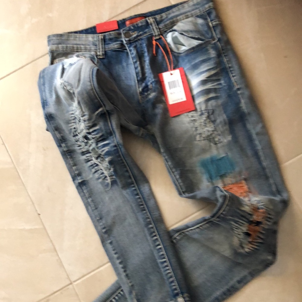 Bleecker and Mercer skinny Jean distressed with colored stitching. Unique.  NWT - Picture 5 of 7